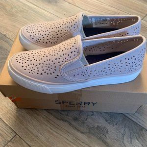 NWT SPERRY TOP SIDER WOMEN'S  SEASIDE PERFORATED EMBOSS LEATHER SHOES LILAC 5